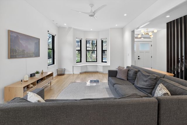 96 Henry Street 1, Cambridge, MA 02139