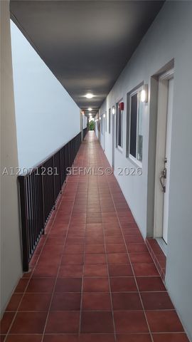 900 SW 84th Ave 301E, Miami, FL 33144
