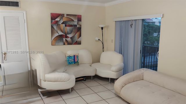 900 SW 84th Ave 301E, Miami, FL 33144