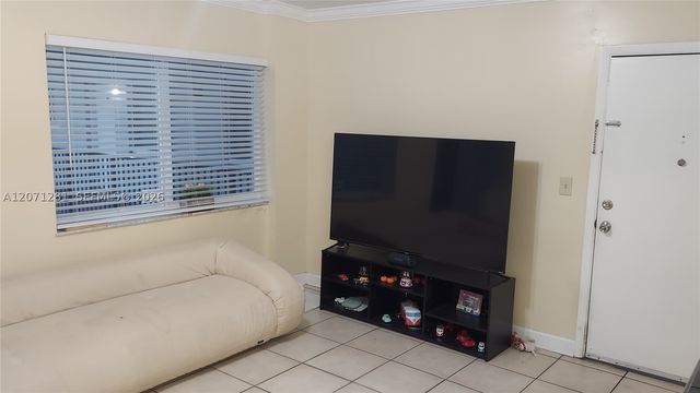 900 SW 84th Ave 301E, Miami, FL 33144