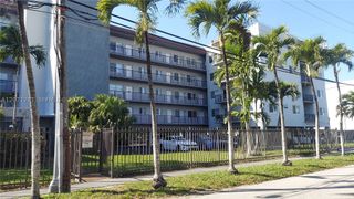 900 SW 84th Ave 301E, Miami, FL 33144