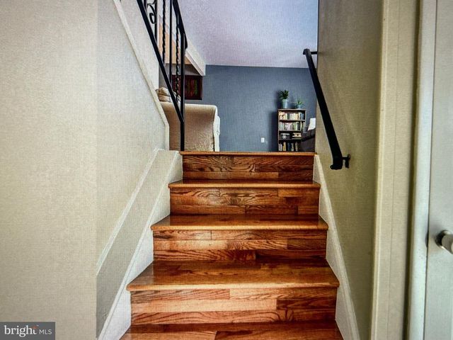 237 SHERWOOD AVE, Hamilton, NJ 08619