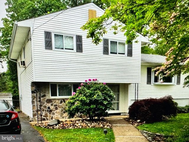 237 SHERWOOD AVE, Hamilton, NJ 08619