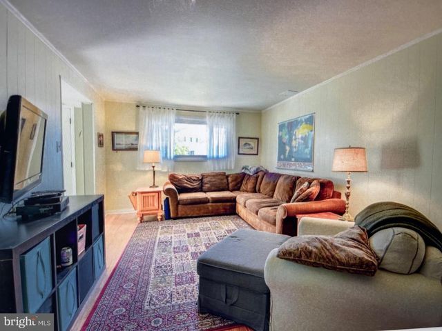 237 SHERWOOD AVE, Hamilton, NJ 08619