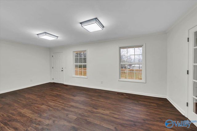 190 County Road 856, Collinsville, AL 35961