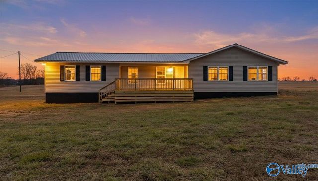 190 County Road 856, Collinsville, AL 35961