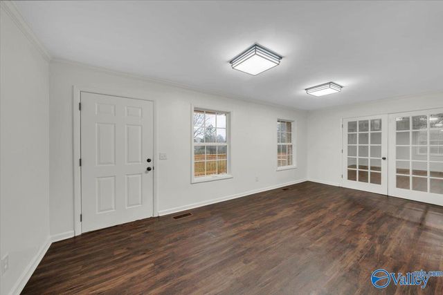 190 County Road 856, Collinsville, AL 35961