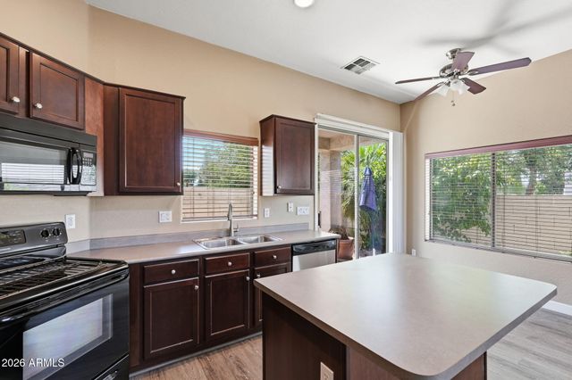 544 N ALMA SCHOOL Road 39, Mesa, AZ 85201