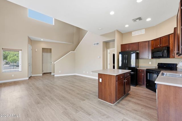 544 N ALMA SCHOOL Road 39, Mesa, AZ 85201