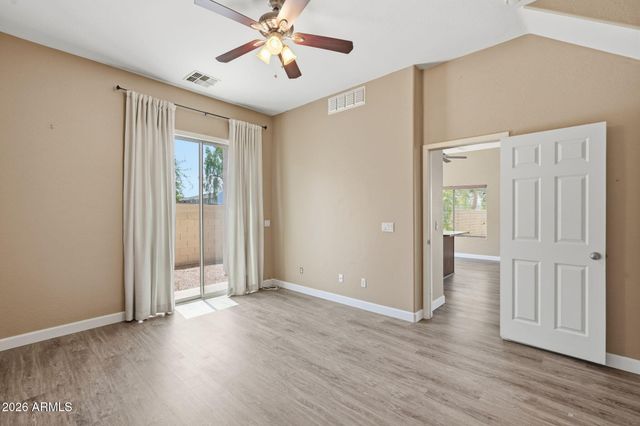 544 N ALMA SCHOOL Road 39, Mesa, AZ 85201