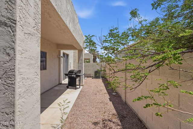 544 N ALMA SCHOOL Road 39, Mesa, AZ 85201