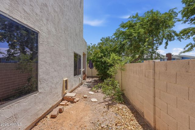 544 N ALMA SCHOOL Road 39, Mesa, AZ 85201