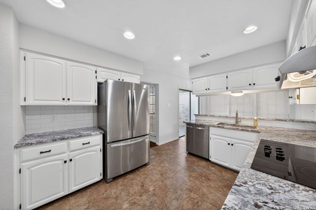 8926 Shady Leaf, San Antonio, TX 78254