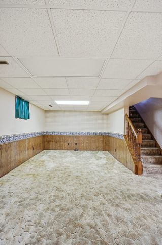 964 Cimarron Drive, Davenport, IA 52804