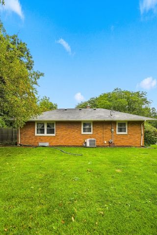 964 Cimarron Drive, Davenport, IA 52804