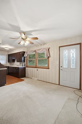 964 Cimarron Drive, Davenport, IA 52804