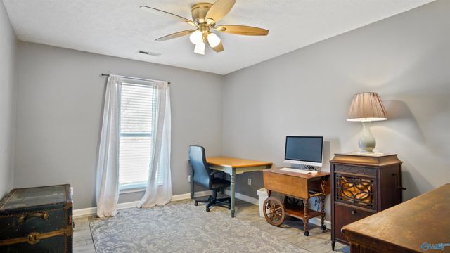 25704 Copeland Road, Athens, AL 35613