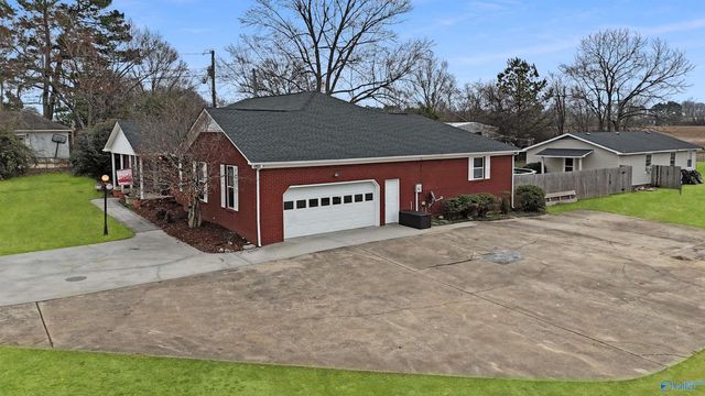 25704 Copeland Road, Athens, AL 35613