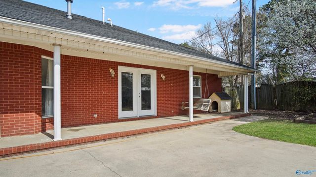 25704 Copeland Road, Athens, AL 35613