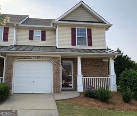 307 Fox Overlook, Woodstock, GA 30188