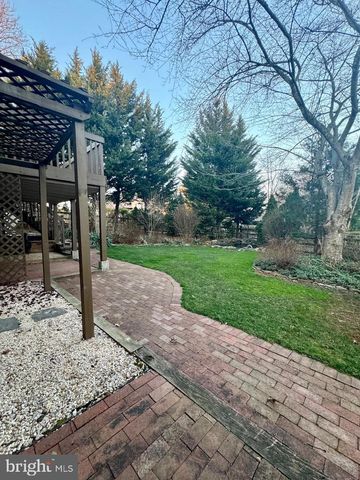 20333 PLEASANT RIDGE DR, Gaithersburg, MD 20886