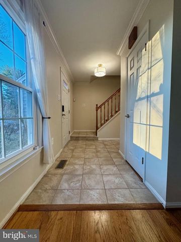 20333 PLEASANT RIDGE DR, Gaithersburg, MD 20886