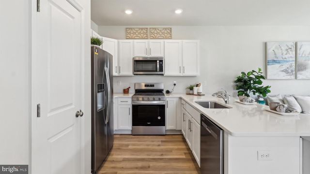 210 BENTZ AVENUE, Villas, NJ 08251