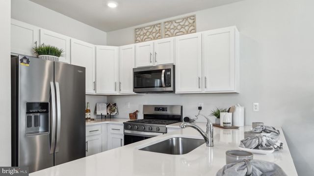 210 BENTZ AVENUE, Villas, NJ 08251