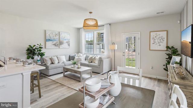 210 BENTZ AVENUE, Villas, NJ 08251
