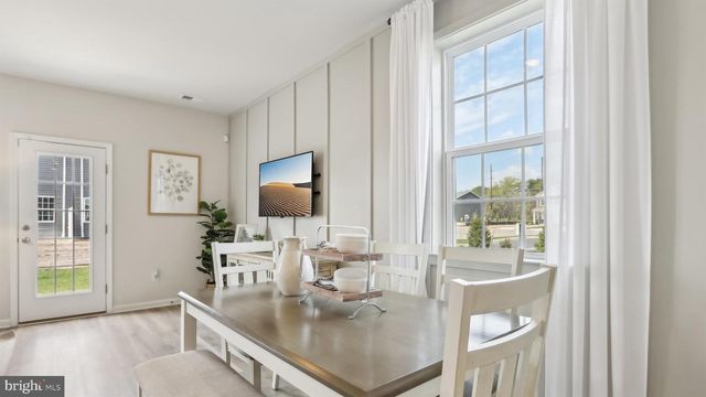 210 BENTZ AVENUE, Villas, NJ 08251
