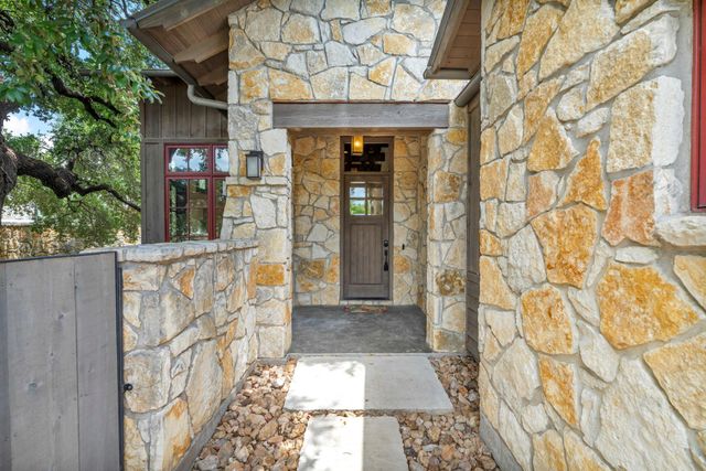 19404 Bold Venture DR 17, Spicewood, TX 78669