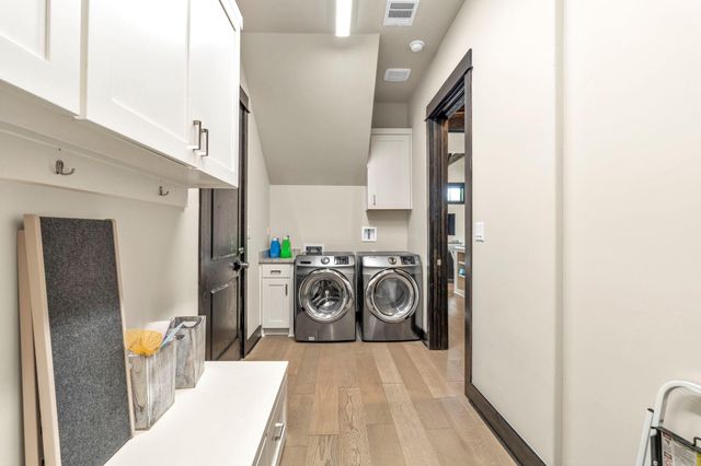 19404 Bold Venture DR 17, Spicewood, TX 78669