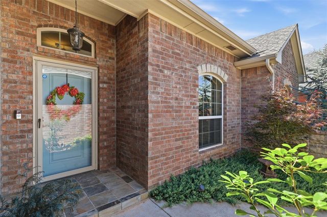 10215 Kingston Way, Oklahoma City, OK 73120
