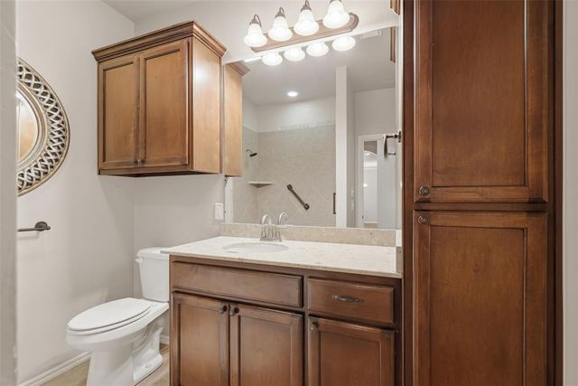 10215 Kingston Way, Oklahoma City, OK 73120