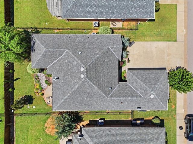 10215 Kingston Way, Oklahoma City, OK 73120