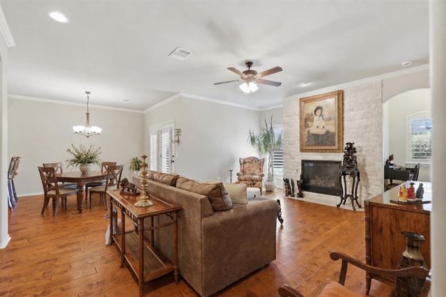 10215 Kingston Way, Oklahoma City, OK 73120