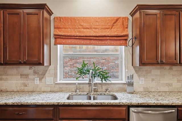 10215 Kingston Way, Oklahoma City, OK 73120