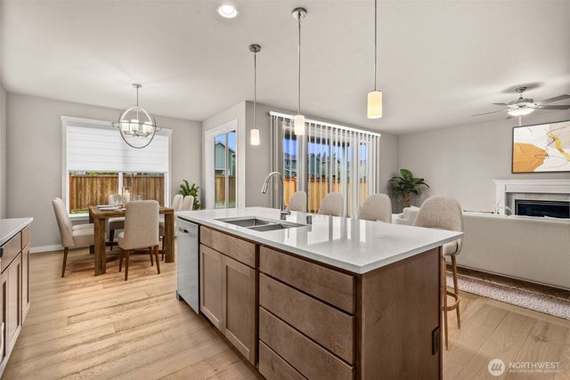 9021 Wyatt Court SE, Tumwater, WA 98501