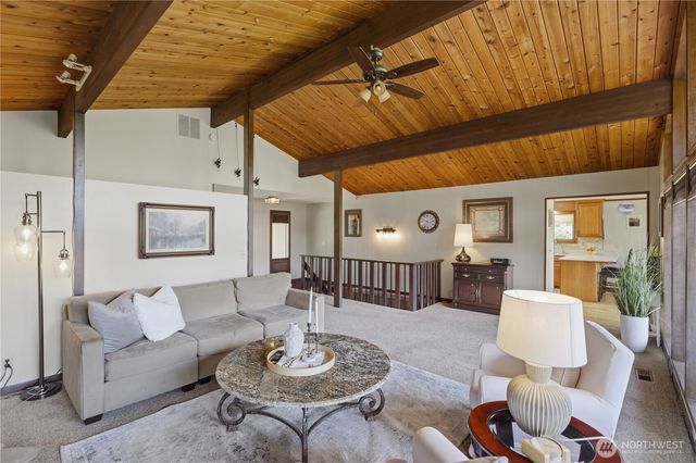 14608 Ap Tubbs Road E, Buckley, WA 98321