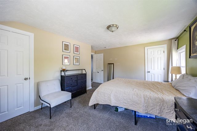 2041 Kalamazoo Avenue, Grand Rapids, MI 49507