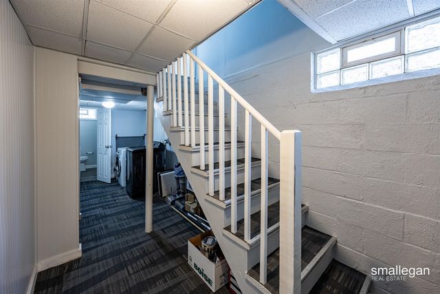 2041 Kalamazoo Avenue, Grand Rapids, MI 49507