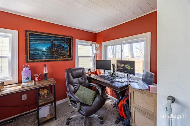 2041 Kalamazoo Avenue, Grand Rapids, MI 49507