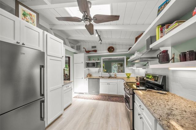 3424 OLD OAK DRIVE, Sarasota, FL 34239