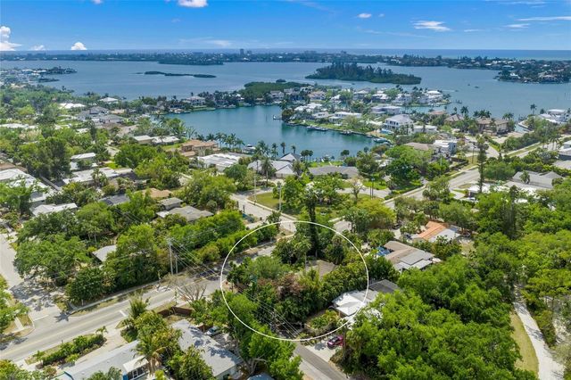 3424 OLD OAK DRIVE, Sarasota, FL 34239