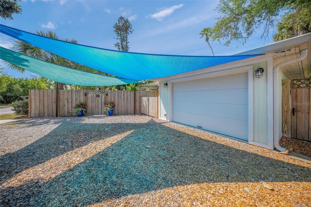 3424 OLD OAK DRIVE, Sarasota, FL 34239