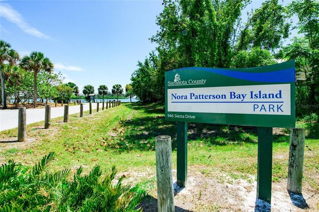 3424 OLD OAK DRIVE, Sarasota, FL 34239