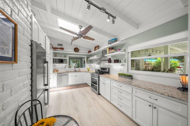 3424 OLD OAK DRIVE, Sarasota, FL 34239