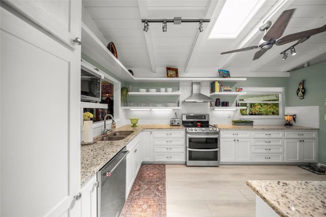 3424 OLD OAK DRIVE, Sarasota, FL 34239