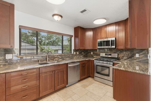 32339 Fairway Drive, Springville, CA 93265