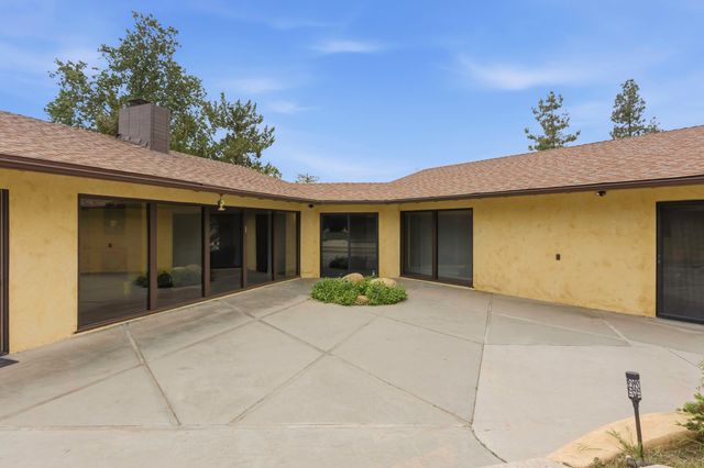 32339 Fairway Drive, Springville, CA 93265